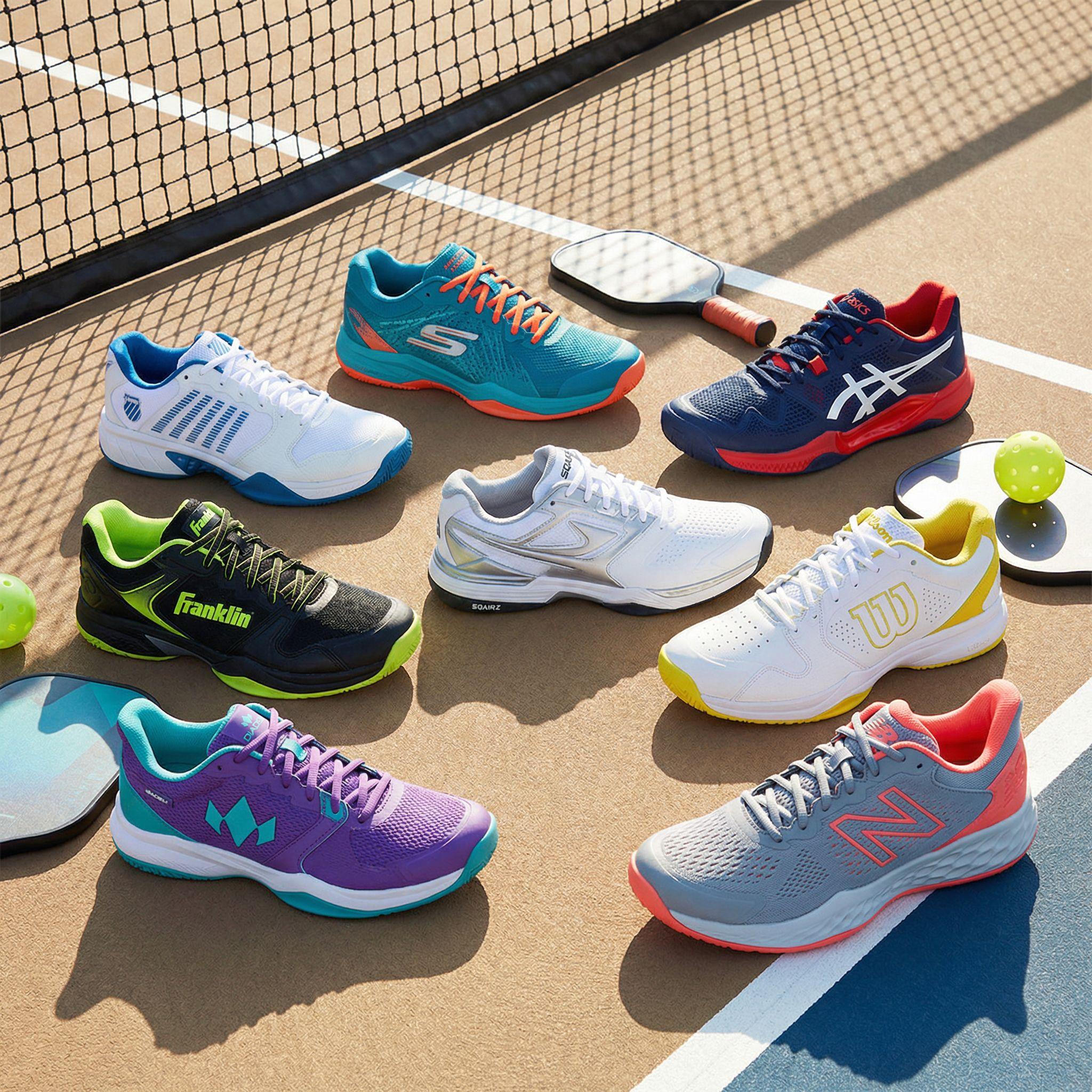 Все 8 моделей кроссовок для пиклбола — групповое фото на корте
